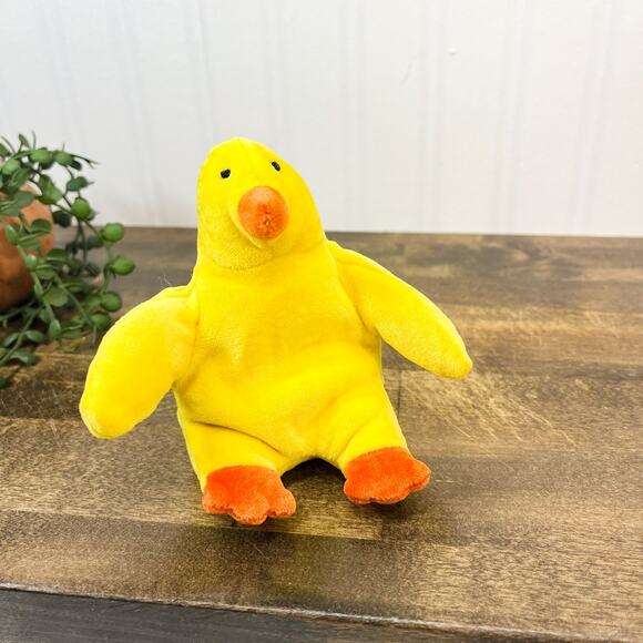 The Manhattan Toy Company 1996 5 in. Yellow Duck Bean Vintage Plushie RARE - Picture 1 of 10